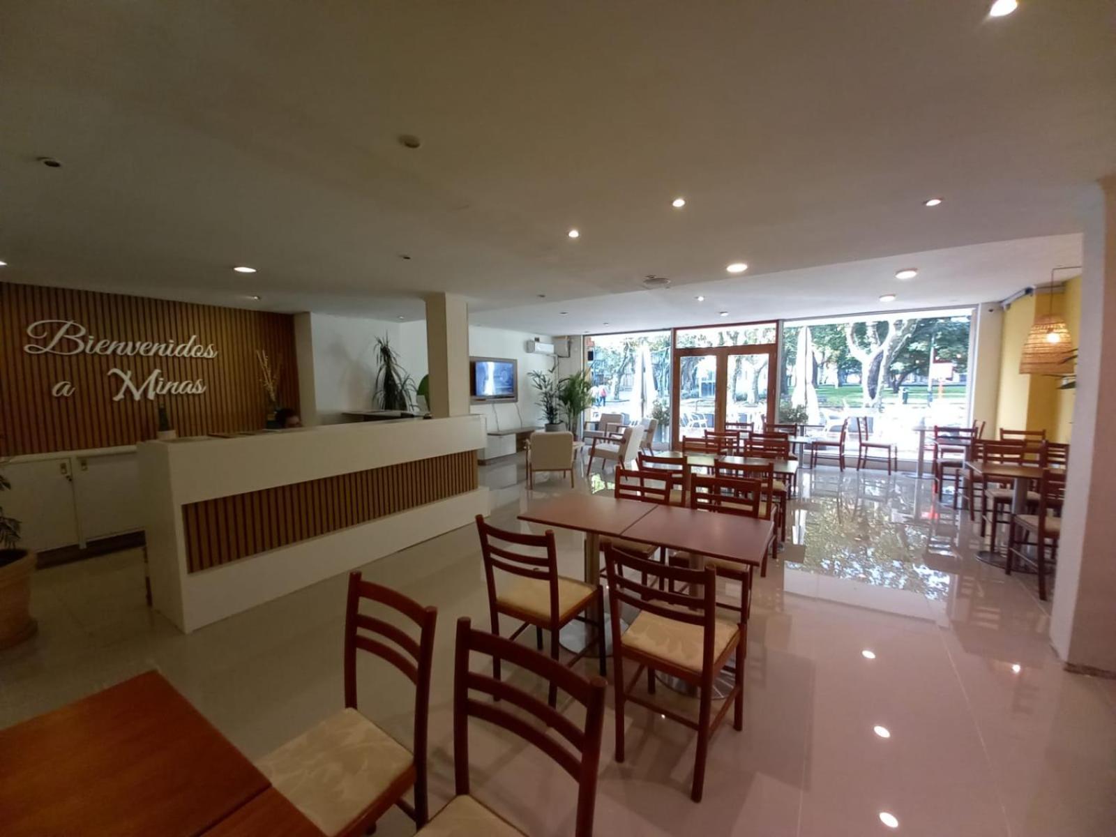 Nuevo Hotel Plaza Минас Екстериор снимка