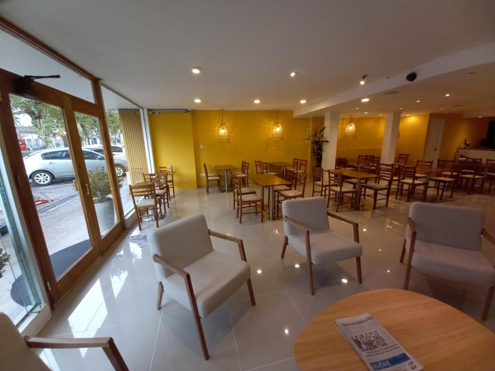 Nuevo Hotel Plaza Минас Екстериор снимка