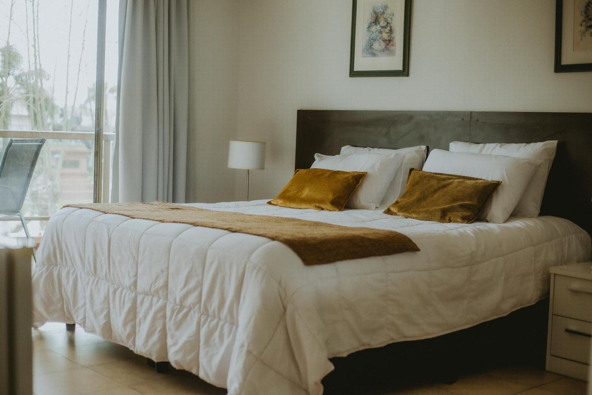 Nuevo Hotel Plaza Минас Екстериор снимка